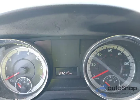 2018 Dodge Grand Caravan Sxt z USA, uszkodzony, nr VIN 2C4RDGCG9JR183984